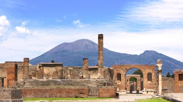 Pompeii tour